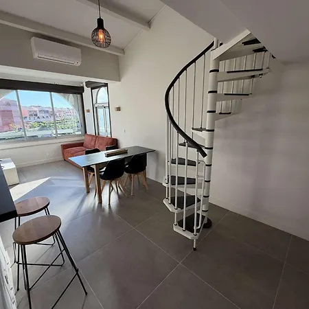 En Duplex, Climatisation, Centre - 4 Pers. - Fr-1-81-774 * Leucate